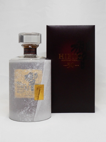 響30年 700ml 【サントリー】